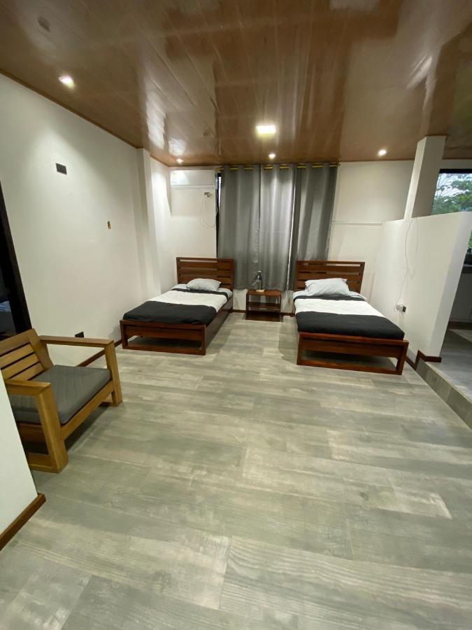 Bunker593 Inn Tena Esterno foto